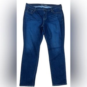 Old Navy Size 16 Short 10.5" Rise - Original Mid-Rise Blue Jeans Tapered Leg